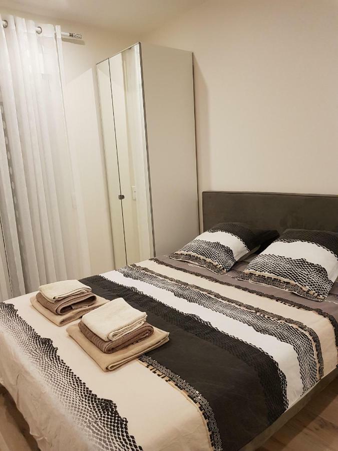 35M2 - 10 Min De Cdg - 30 Min De Paris - 10 Du Salon Expo Villepinte Ле-Тие Экстерьер фото